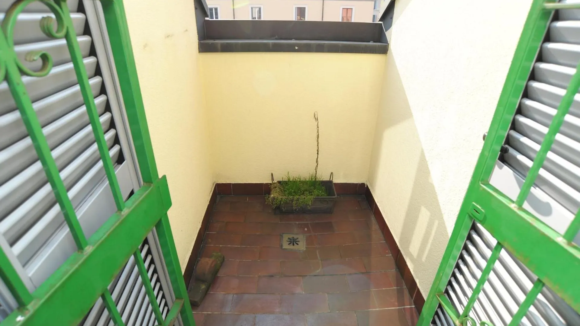 Pont De Ferr Apartment Milan