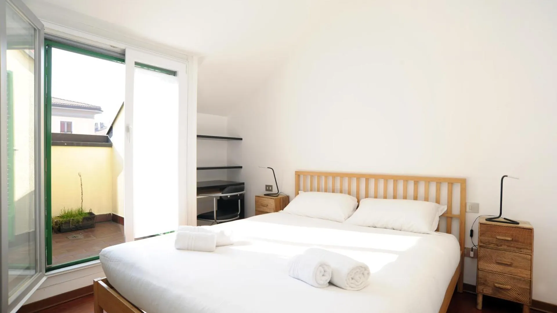 Pont De Ferr Apartment Milan
