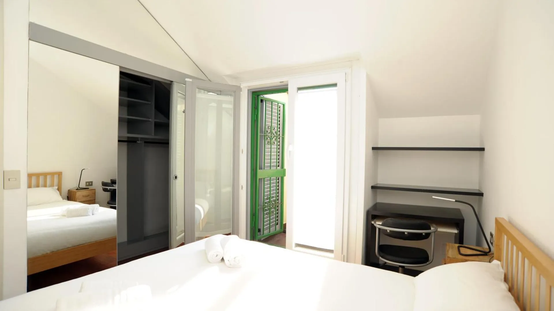 Pont De Ferr Apartment Milan